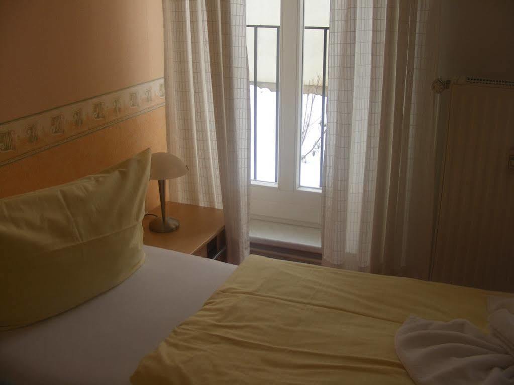 Pension Tempelhof Берлін Екстер'єр фото