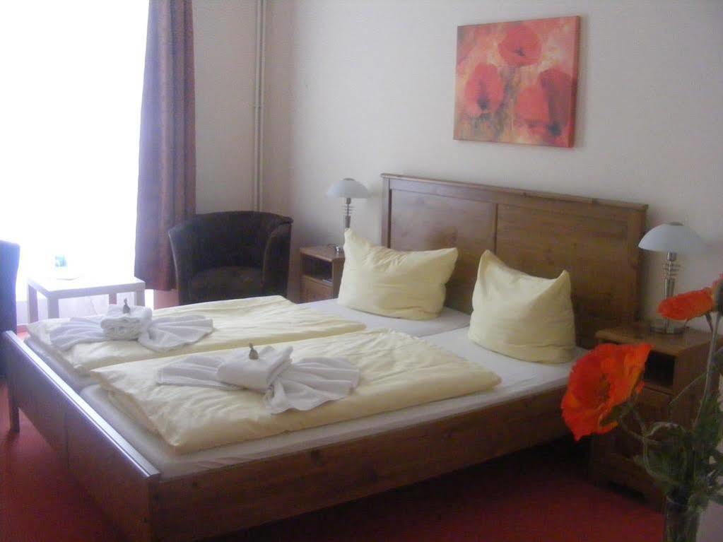 Pension Tempelhof Берлін Екстер'єр фото